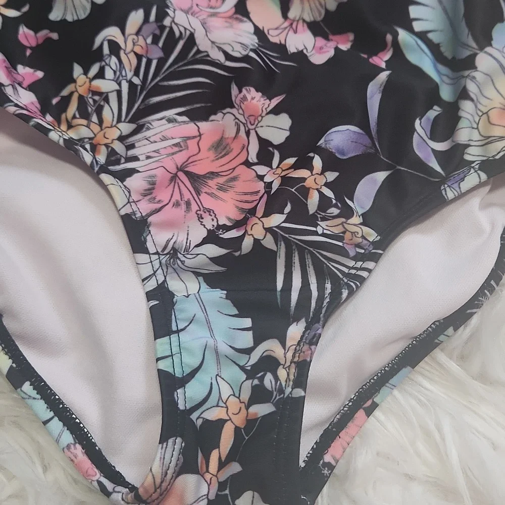 Target Gia art class swimsuit-XS 4/5